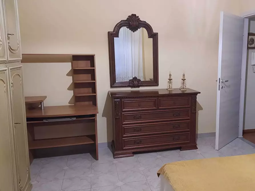 Immagine 4 di Bilocale in vendita  in Via Santhià 49 a Torino