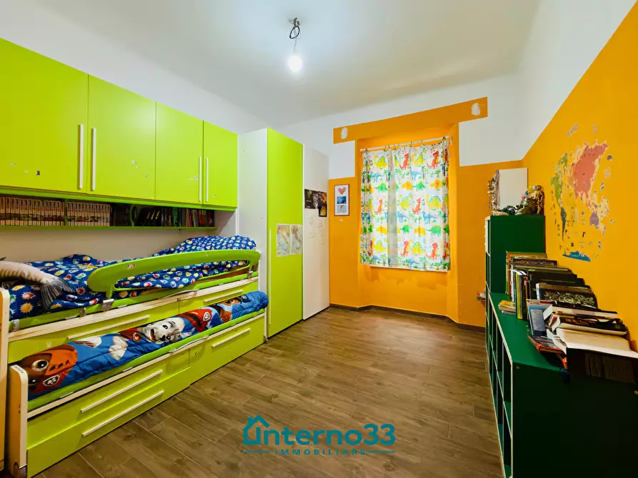 Immagine 15 di Pentalocale in vendita  in Viale Nazario Sauro 58 a La Spezia