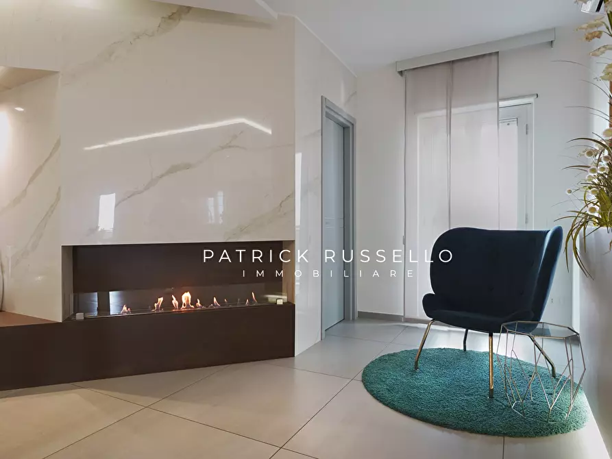 Immagine 6 di Quadrilocale in vendita  in Via Bonfiglio Fiorentino 4 a Gela