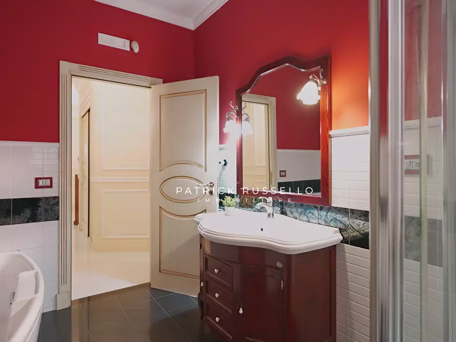 Immagine 27 di Quadrilocale in vendita  in Via Casilina 7 a Gela