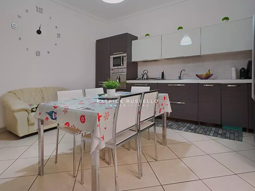 Immagine 1 di Quadrilocale in vendita  in Via Calabria 55 a Gela