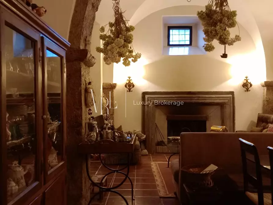 Immagine 5 di Palazzo in vendita  a Arezzo