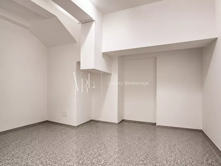 Immagine 18 di Ufficio in affitto  a Roma