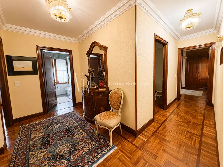 Immagine 14 di Villa in vendita  a Roma