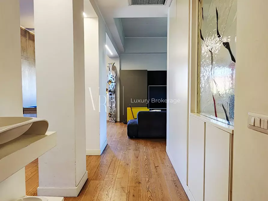 Immagine 13 di Appartamento in vendita  a Roma