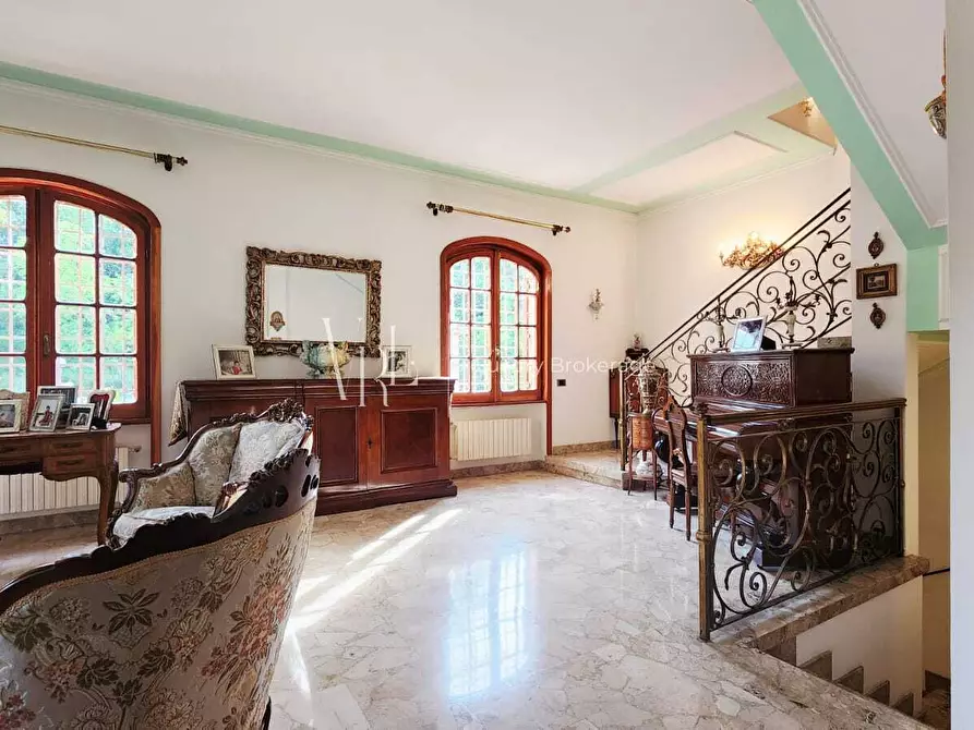 Immagine 13 di Villa in vendita  a Roma
