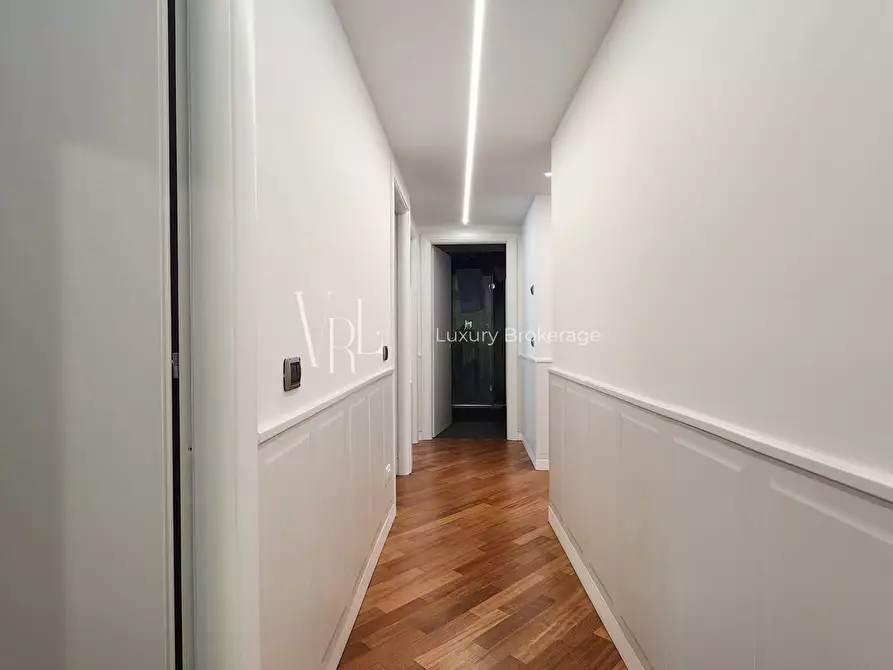 Immagine 13 di Pentalocale in vendita  a Roma