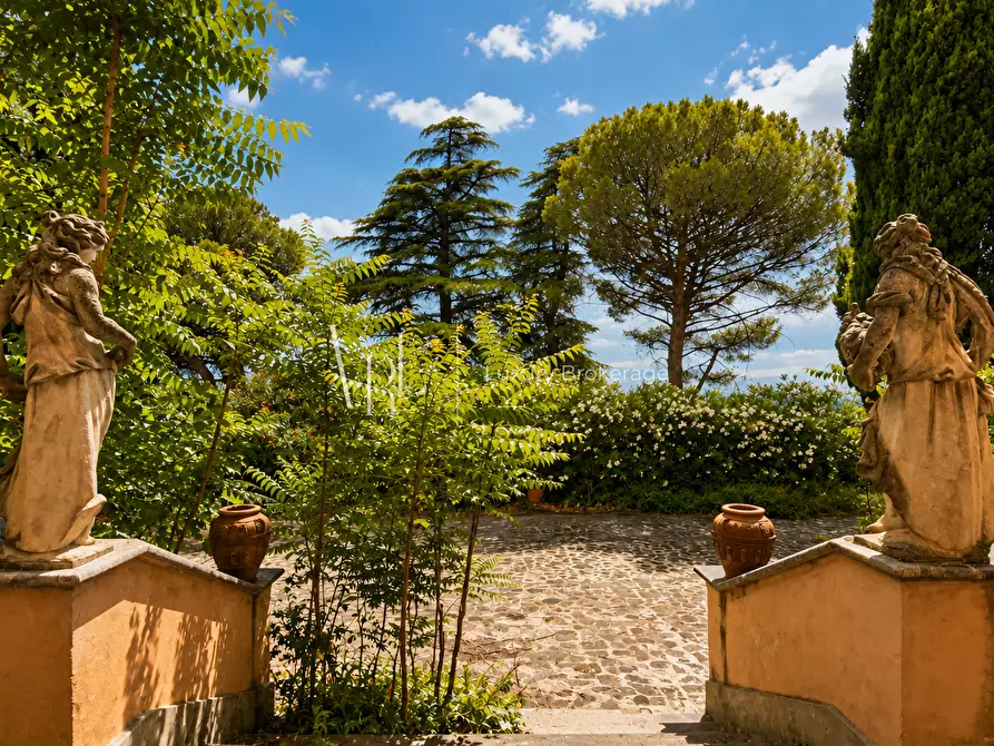 Immagine 9 di Casa bifamiliare in vendita  a Tivoli