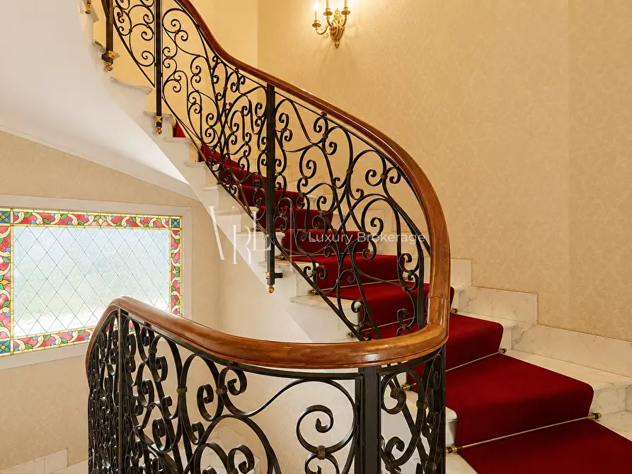 Immagine 18 di Villa in vendita  a Roma