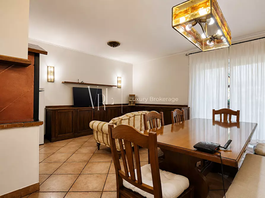 Immagine 28 di Villa in vendita  a Roma