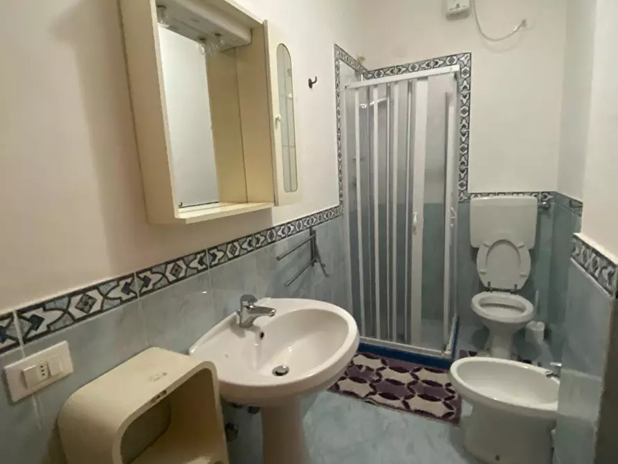 Immagine 4 di Trilocale in affitto  a Viareggio