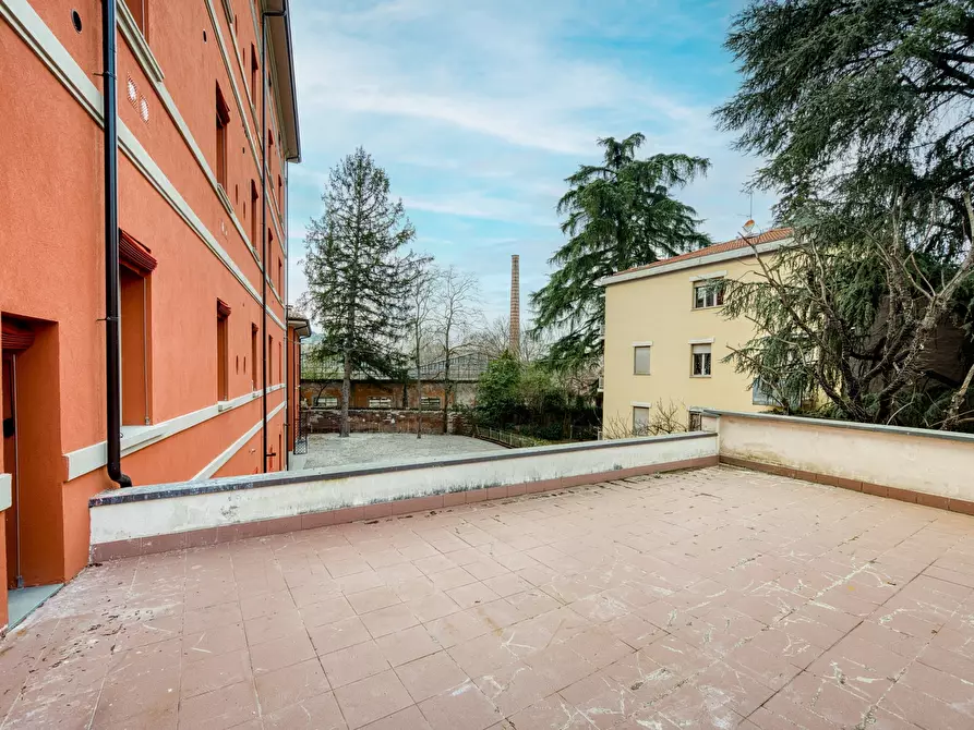 Immagine 10 di Quadrilocale in vendita  in Via Castiglione 91 a Bologna