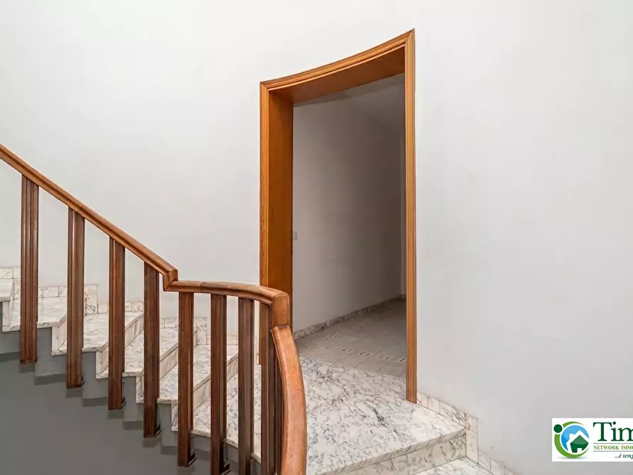 Immagine 21 di Villa in vendita  in Via Roma 29 a Sant'agata Li Battiati