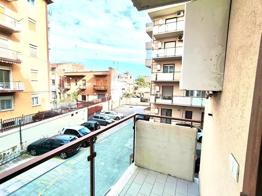 Immagine 11 di Quadrilocale in vendita  in Via Acquedotto Greco 248 a Catania