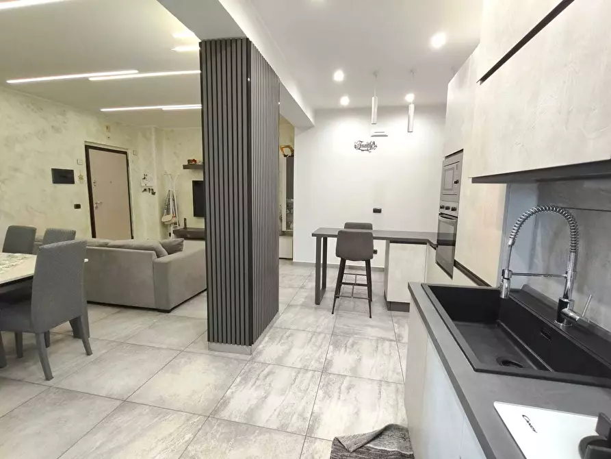 Immagine 16 di Trilocale in vendita  in Via Largo Calabria a Catania