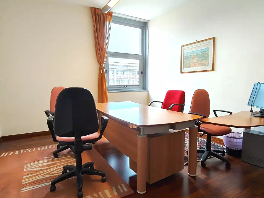 Immagine 1 di Ufficio in affitto  in Corso Sicilia 4 a Catania