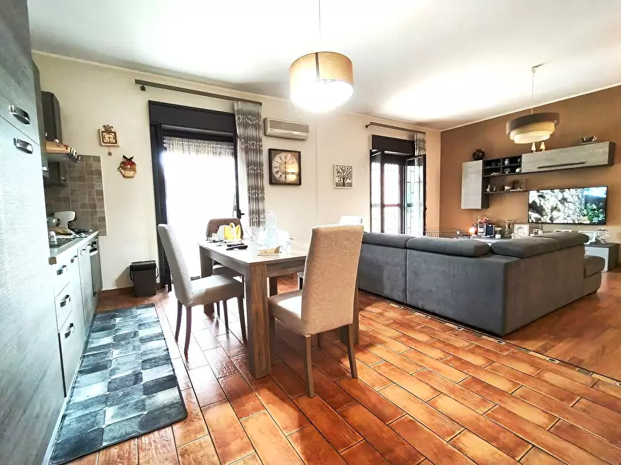 Immagine 5 di Quadrilocale in vendita  in Via Finocchiari 143A a Aci Catena