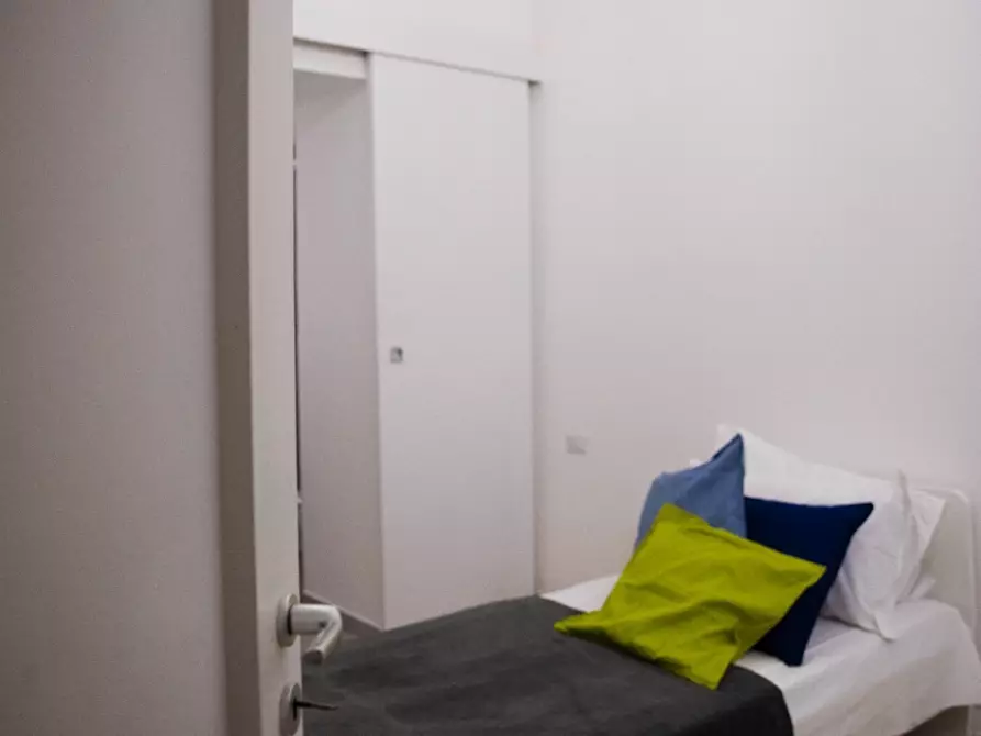 Immagine 12 di Quadrilocale in vendita  in Via Caronda 178 a Catania