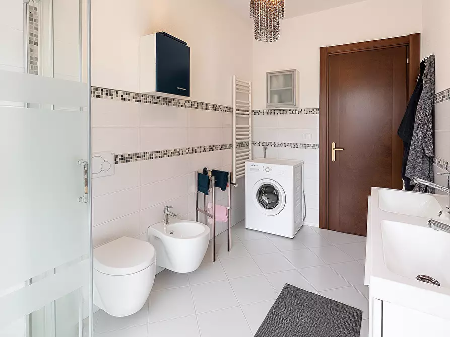 Immagine 14 di Trilocale in vendita  in Via Cervino 1 a Modena