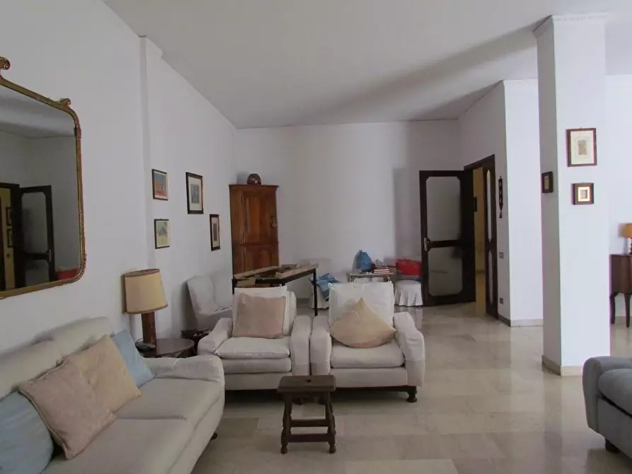 Immagine 2 di Appartamento in vendita  in Via Pietro Giardini 10 a Modena