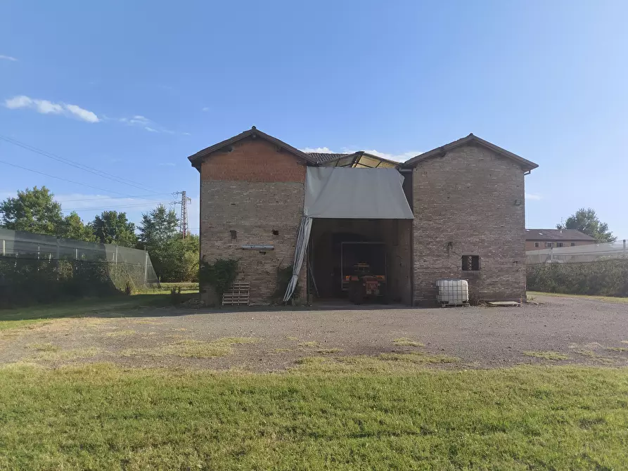 Immagine 4 di Rustico / casale in vendita  in Via Marchiona 3 a Modena