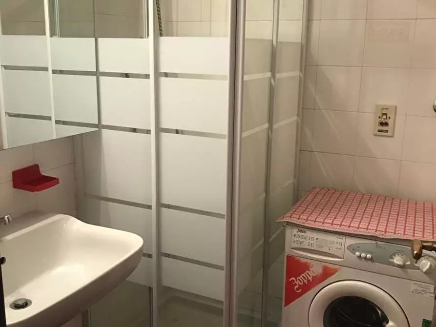 Immagine 36 di Quadrilocale in vendita  in Lungomare Argentina 10 a Bordighera