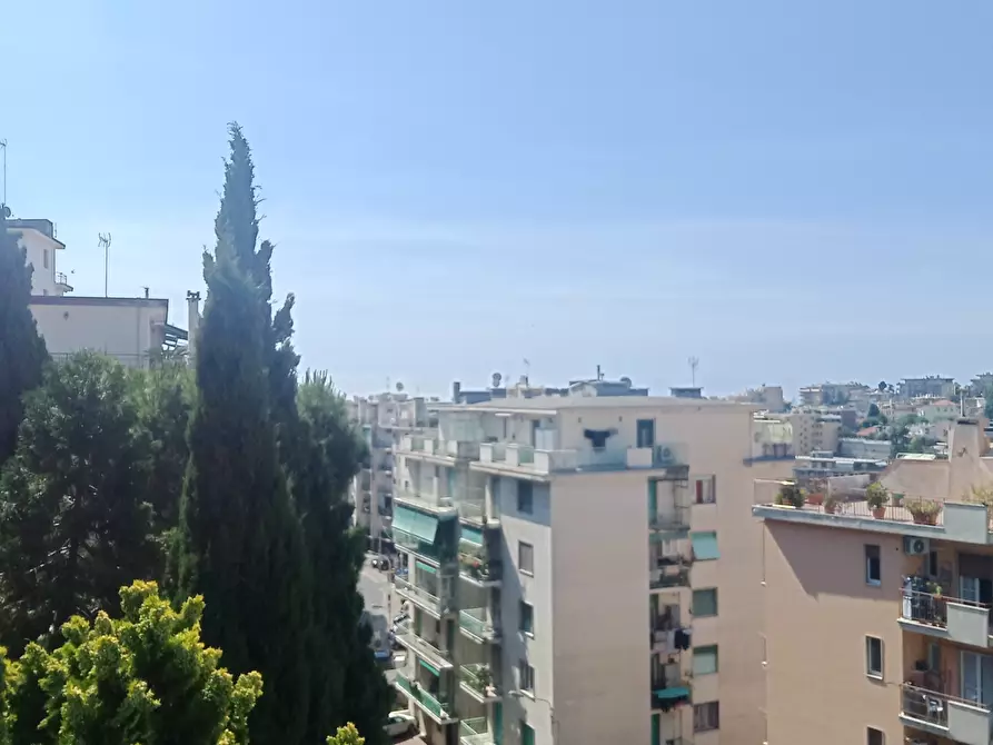 Immagine 16 di Trilocale in vendita  in Via Galilei 351 a San Remo