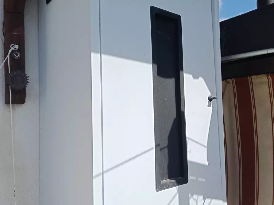 Immagine 8 di Bilocale in vendita  in Via Ciappin 78 a Ventimiglia