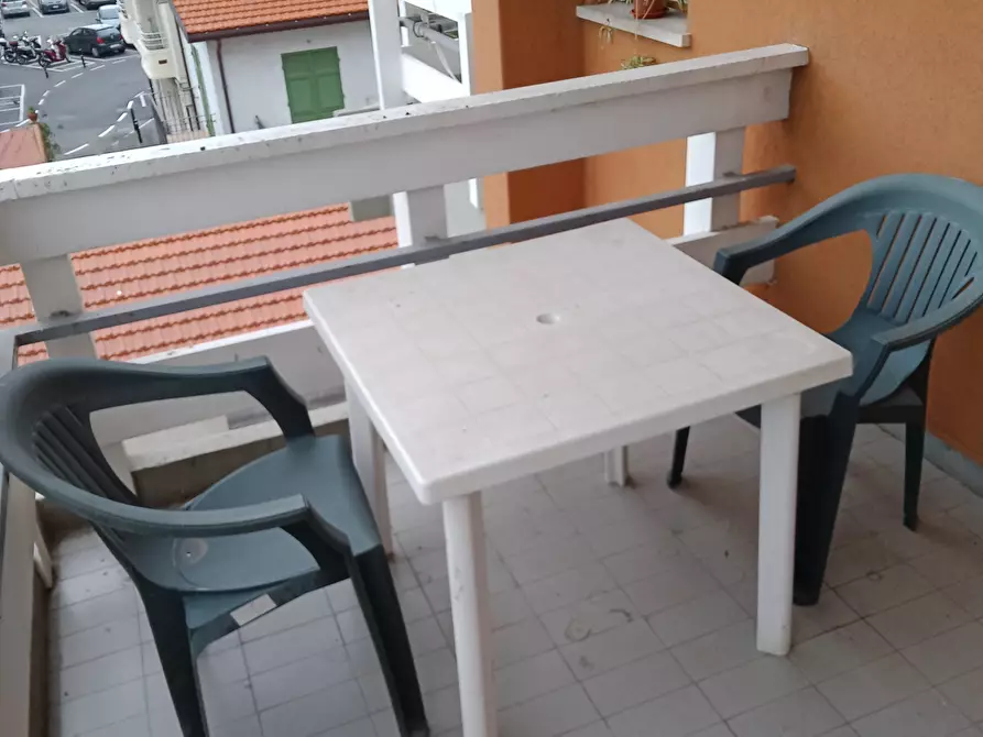 Immagine 2 di Trilocale in affitto  in Via Braie 3 a Bordighera