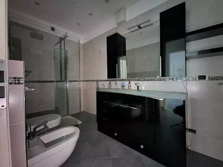 Immagine 6 di Quadrilocale in vendita  in Via Montale 4 a Ventimiglia