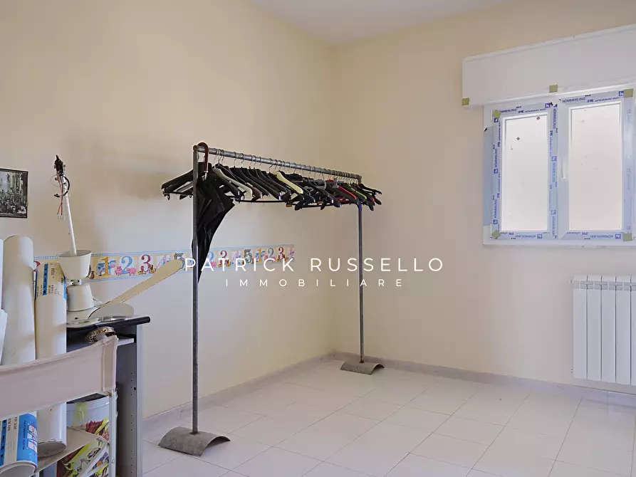 Immagine 16 di Quadrilocale in vendita  in Via Navari 7 a Gela