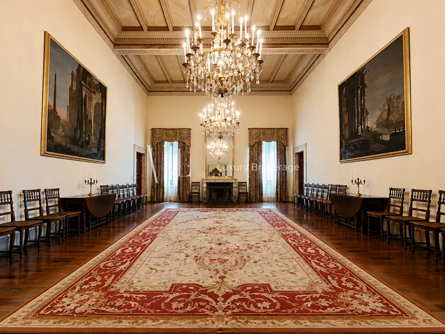 Immagine 22 di Villa in vendita  a Roma