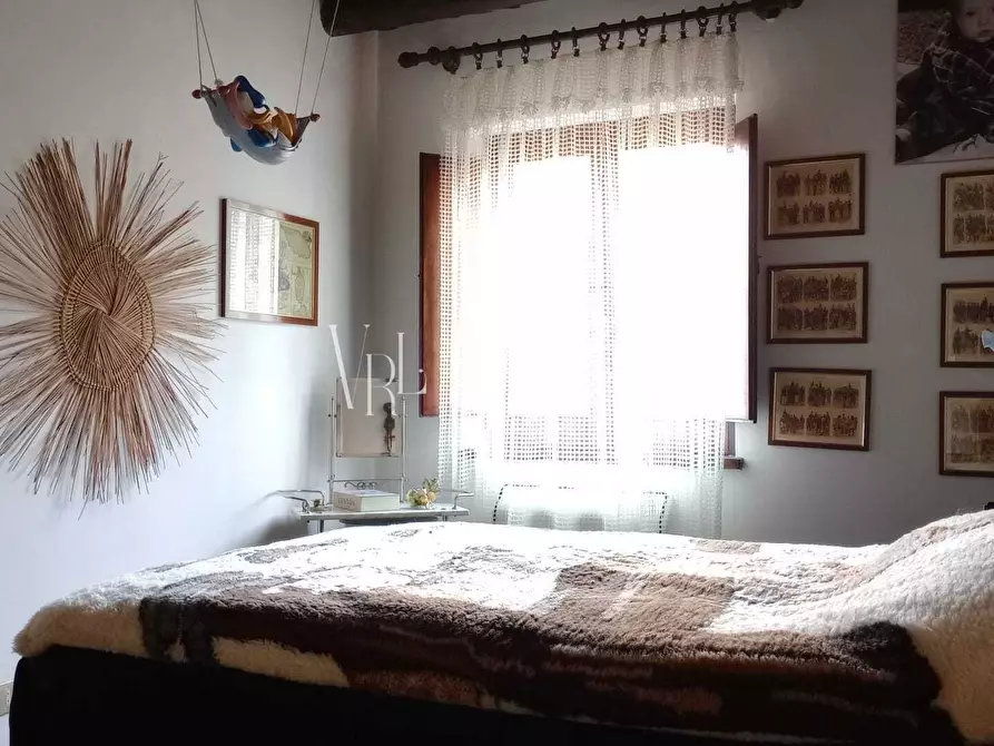 Immagine 19 di Palazzo in vendita  a Arezzo