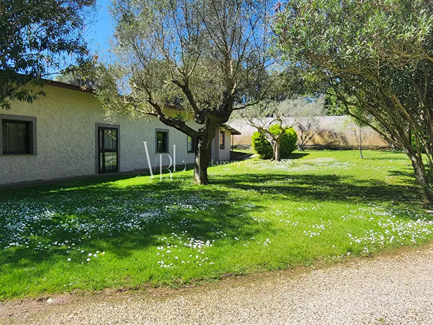 Immagine 2 di Residence in vendita  in Via Appia Antica a Roma