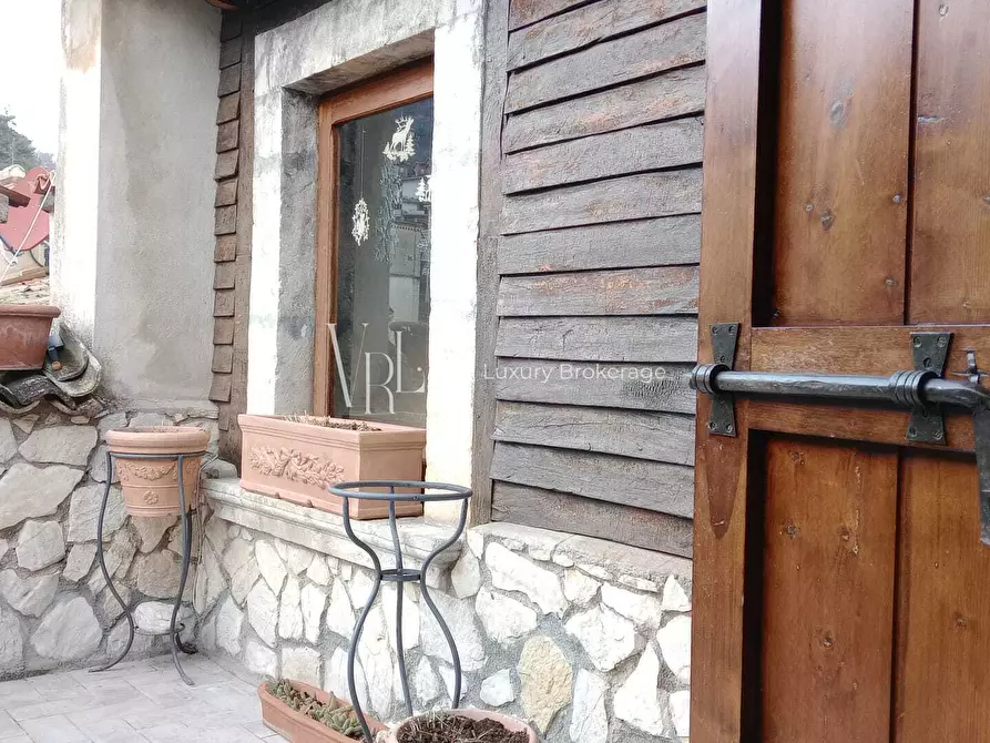 Immagine 37 di Palazzo in vendita  a Arezzo
