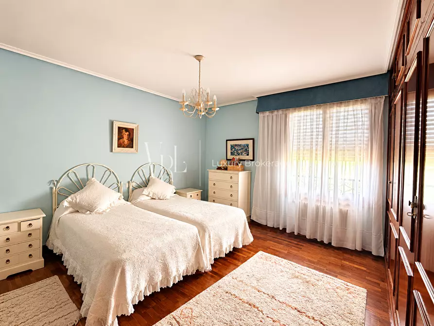 Immagine 22 di Villa in vendita  a Roma