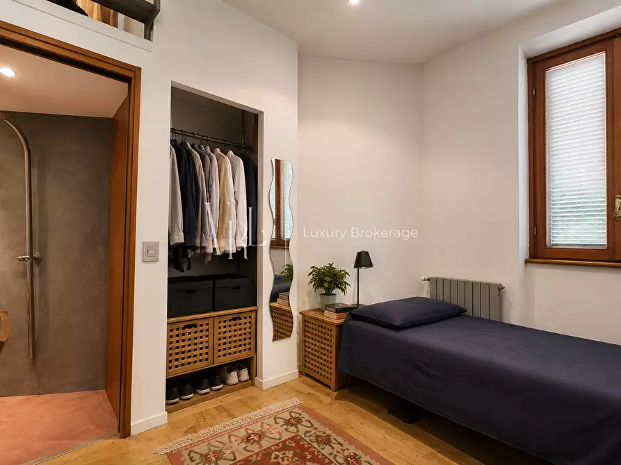 Immagine 22 di Villa in vendita  a Roma