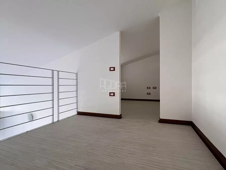 Immagine 5 di Ufficio in vendita  a Rovigo