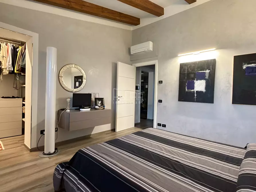 Immagine 11 di Casa bifamiliare in vendita  a Rovigo