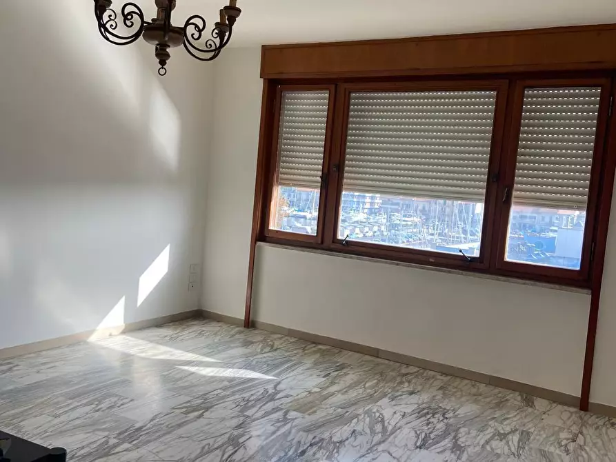 Immagine 4 di Appartamento in affitto  a Viareggio