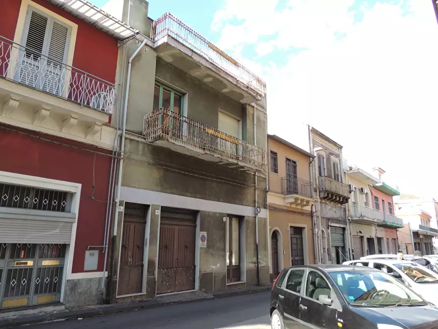 Immagine 1 di Casa indipendente in vendita  a Giarre