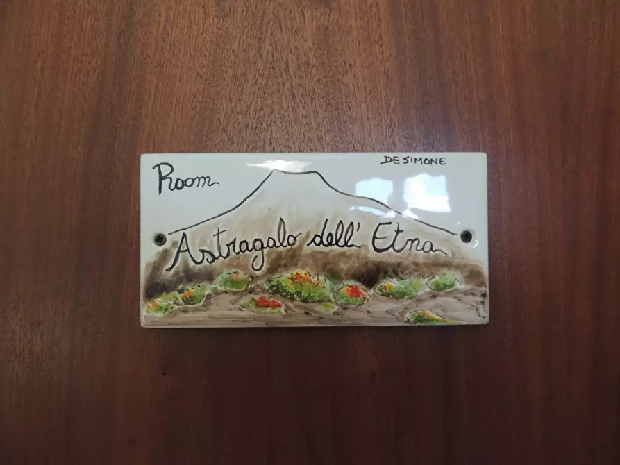 Immagine 22 di Attico in vendita  a Zafferana Etnea