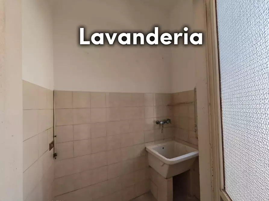 Immagine 13 di Quadrilocale in vendita  in Via Giuseppe Martucci 9 a Catania