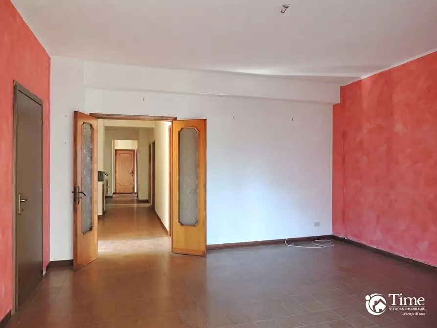 Immagine 25 di Pentalocale in vendita  in Via delle Azalee 13 a Misterbianco