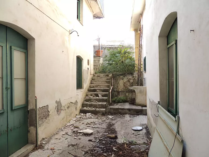 Immagine 25 di Casa indipendente in vendita  a Giarre