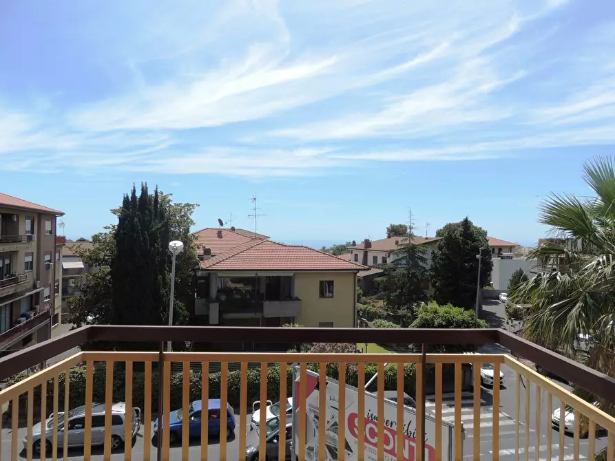 Immagine 1 di Quadrilocale in vendita  in Via Antonio Gramsci 55 a Gravina Di Catania
