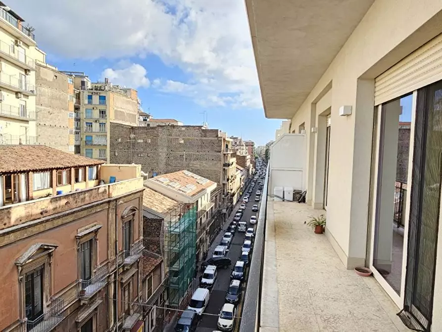 Immagine 41 di Appartamento in vendita  a Catania