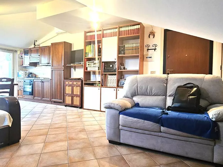 Immagine 5 di Mansarda in vendita  a Fiumefreddo Di Sicilia