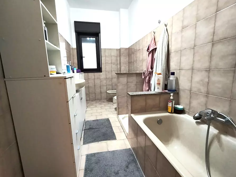 Immagine 13 di Quadrilocale in vendita  in Via Finocchiari 143A a Aci Catena