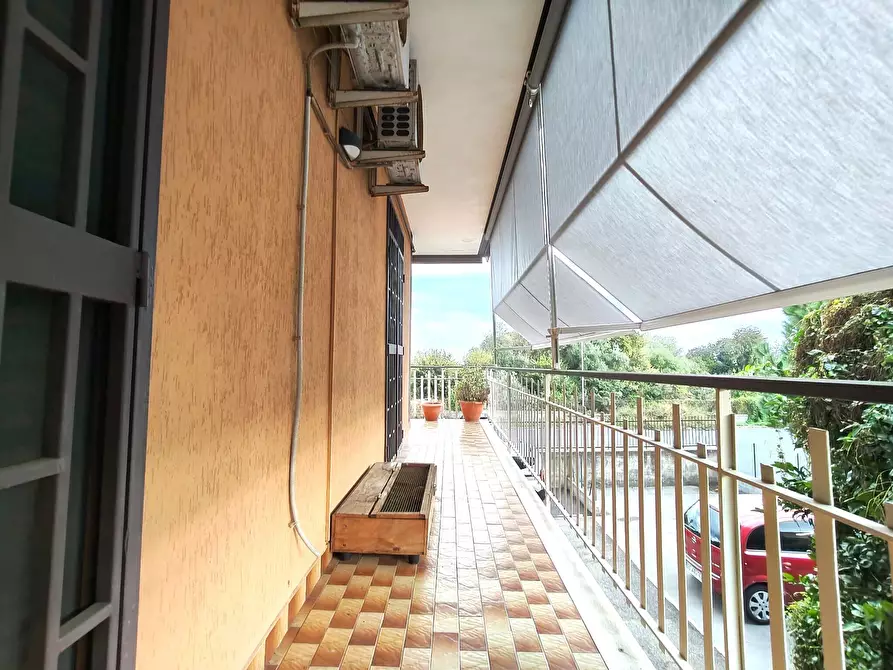 Immagine 10 di Quadrilocale in vendita  in Via Finocchiari 143A a Aci Catena